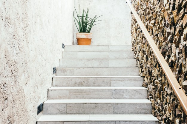 Comment habiller un escalier en granit ?